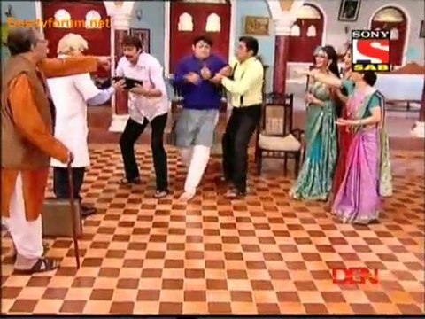 Chintu Chinky Aur Ek Badi Si Love Story - 30th December 2011 Pt2