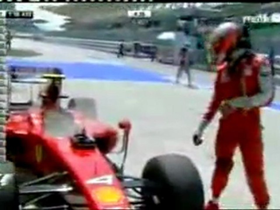 Malaysia 2009 FP1 Kimi Räikkönen KERS overheating