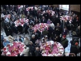 Napoli - A pranzo con i poveri da Sepe