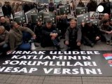 Celebrati i funerali delle vittime del raid turco