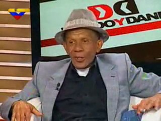 (VIDEO) Dando y Dando despide el 2011 desde la Casa Hogar Luis Ordaz del GDC 30.12.2011  2/2