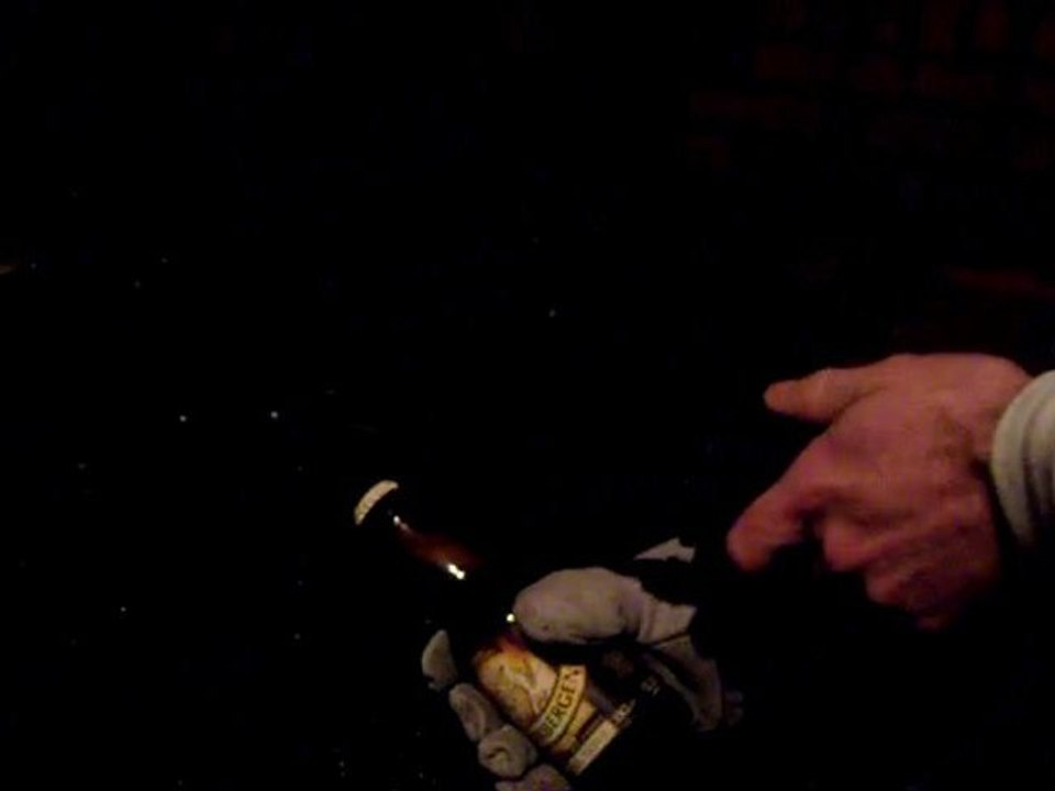 TEST N°27 : Peut-on décapsuler une bière avec un fulsil d'airsoft ? (essai numéro 2)