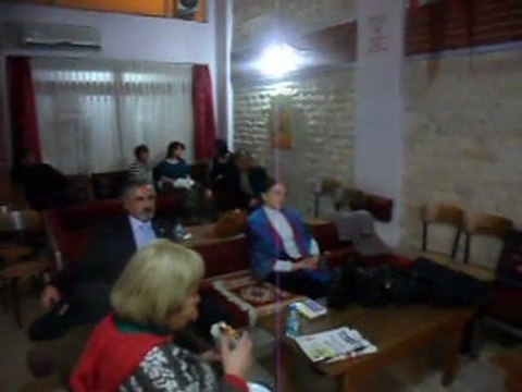 ALİYE UYANIK ŞİİR YORUMU-DOSTLARLA HASBİHAL