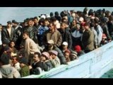 Napoli - De Magistris e l'emergenza profughi