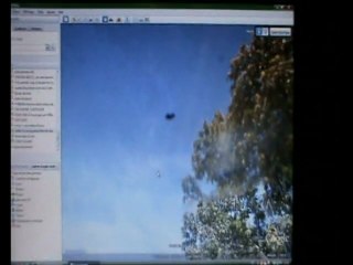 (UFO) GOOGLE EART : ARCHIVE JUILLET 2011. (Cher -18...) Centre France.