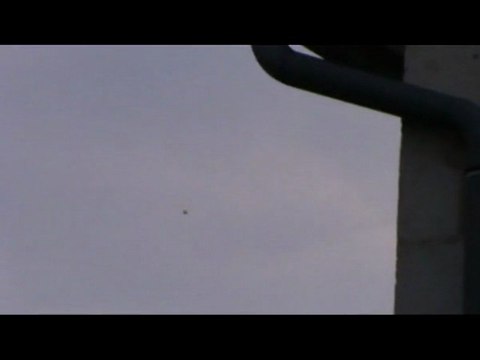 (UFO) Sphère non lumineuse (MAI 2011).St Martin d'Auxigny 18110.