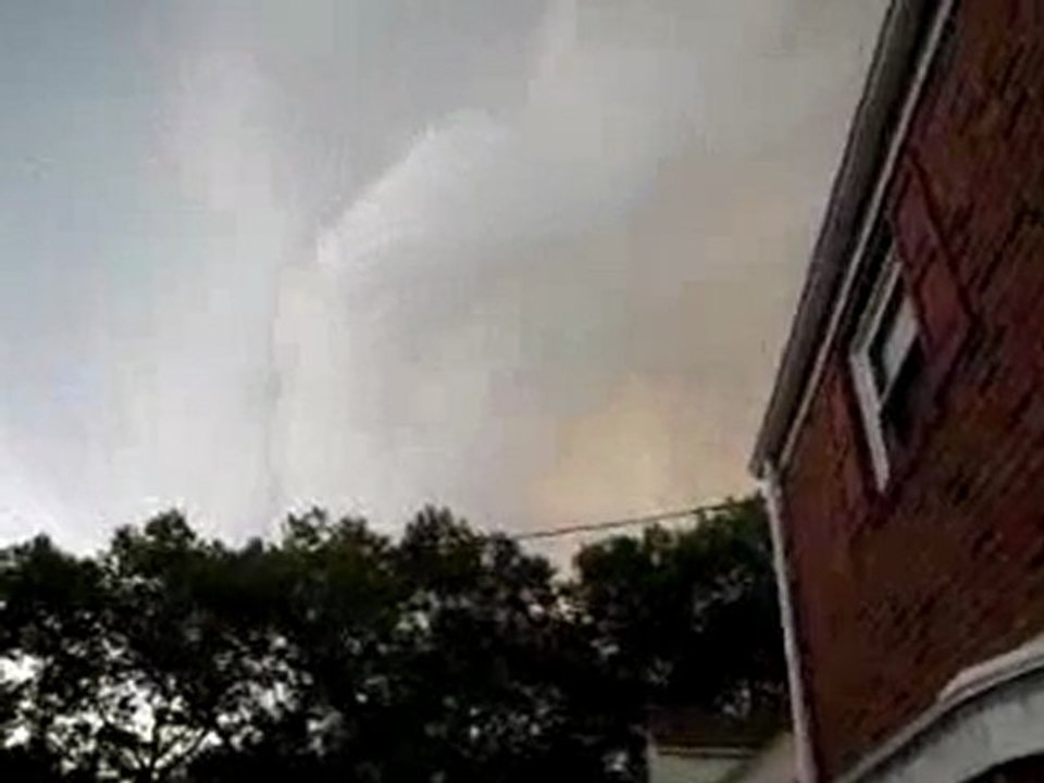 Loudest and scariest thunderstorm known to man kind