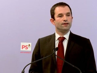 Hamon : "Jamais un président n'aura autant maltraité les Français"
