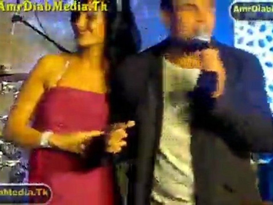 عمرو دياب هالله هالله حفل رأس السنة دبى 2011 amr diab new year's eve in dubai 2011