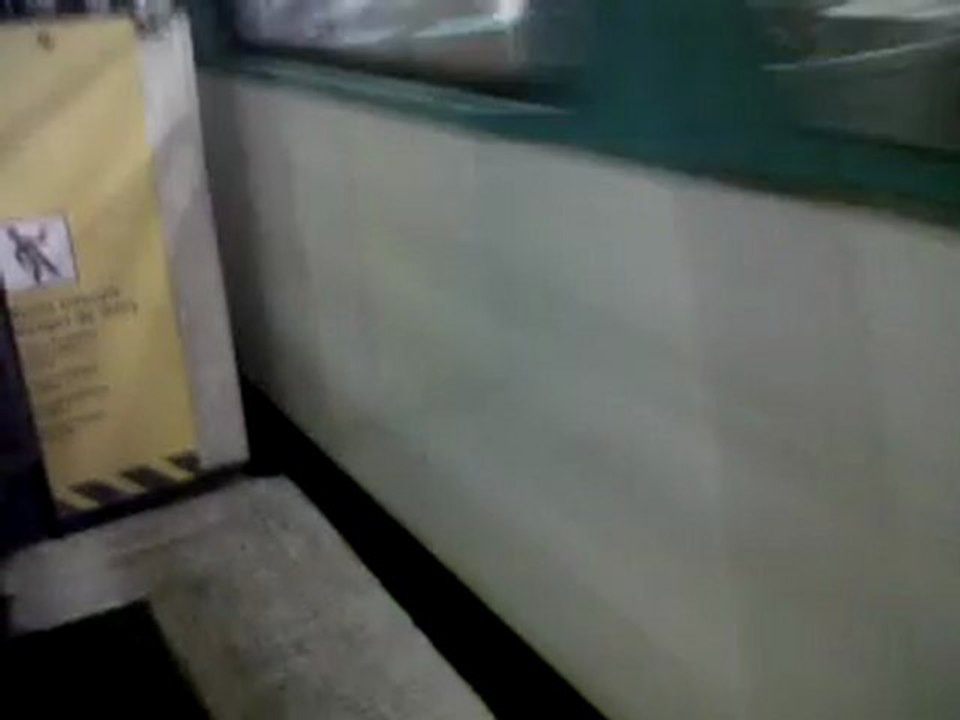 MF67  Métro 3bis en direction de Porte des Lillas