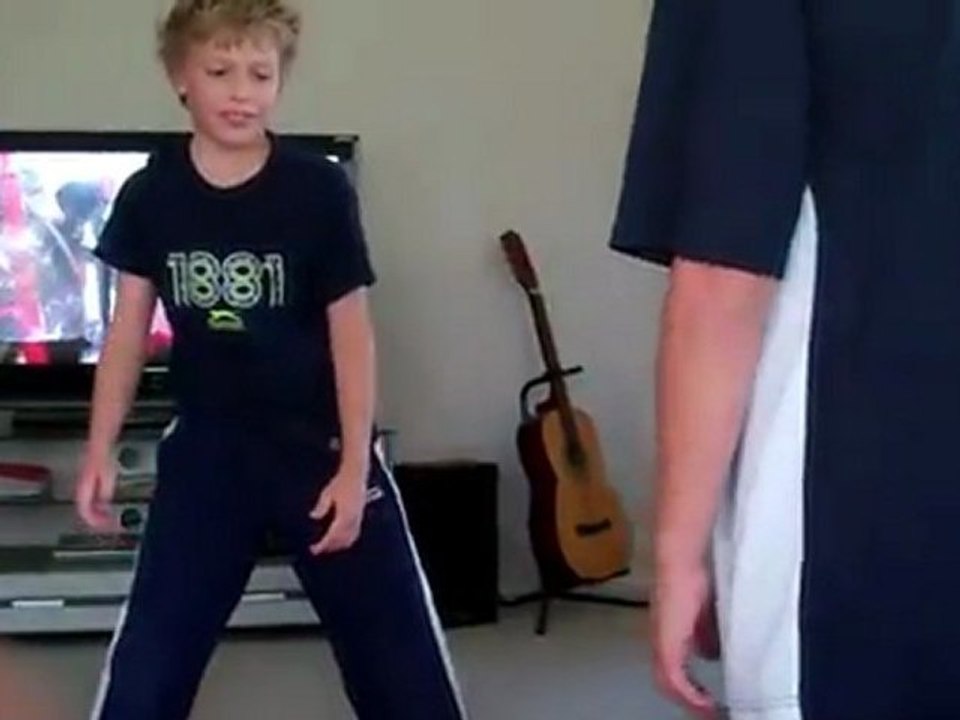 Lounge room cage fighting.mp4 - YouTube