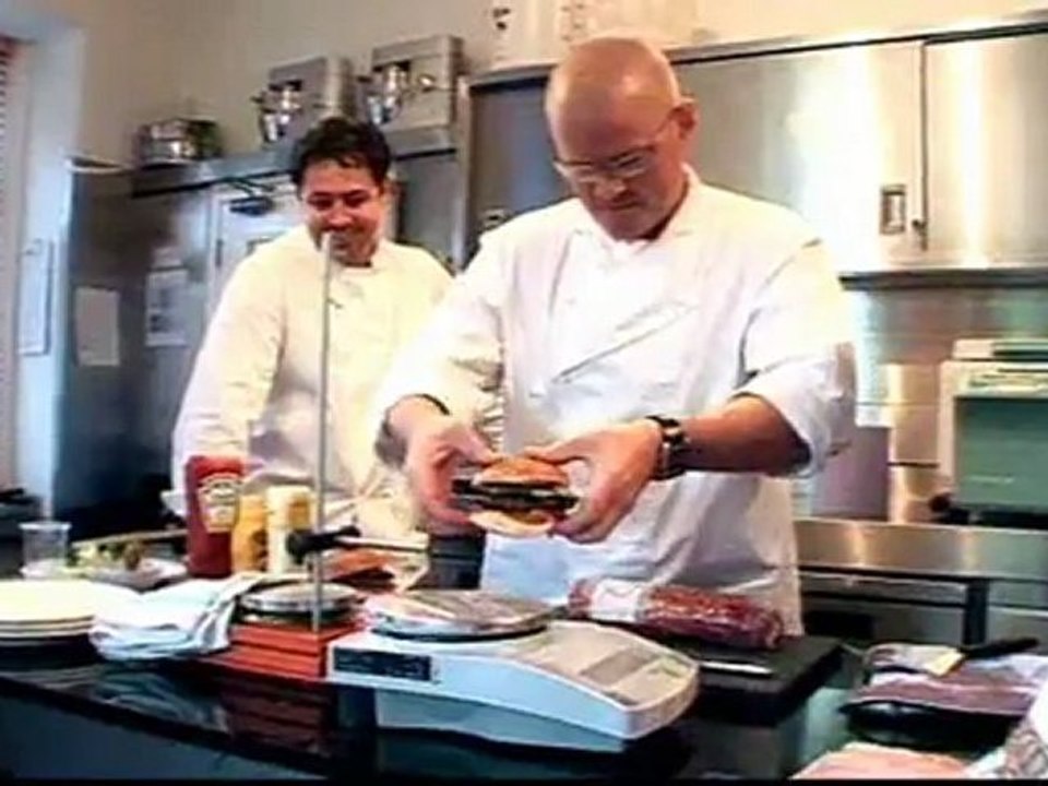 In Search of Perfection S2E2 Hamburger