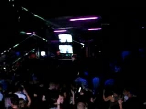 Manu kenton at koloso