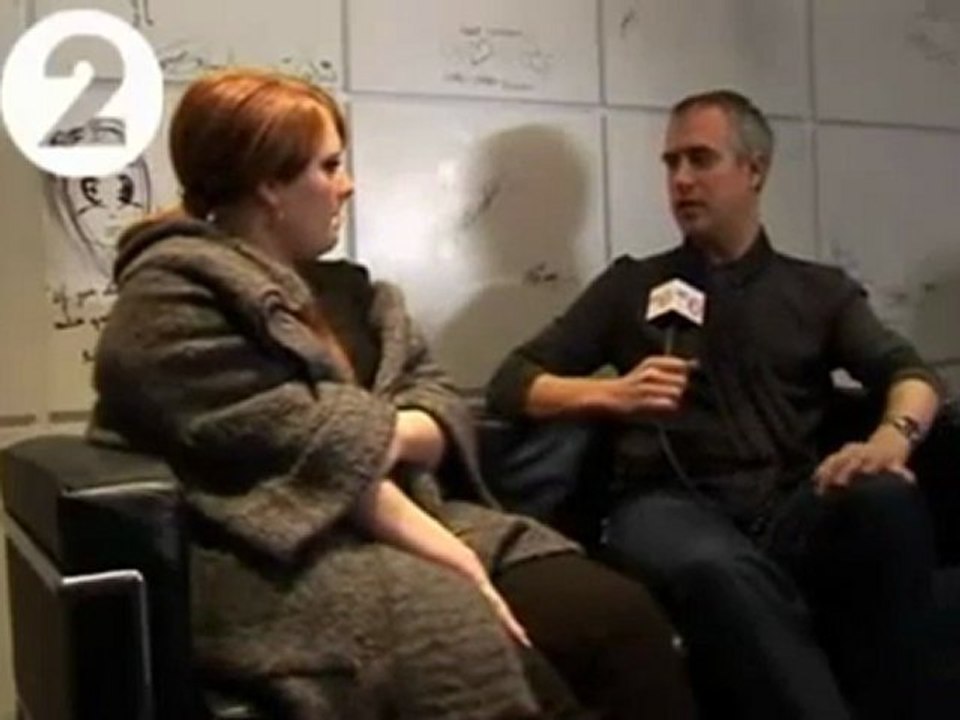 Adele - Backstage Interview about Brown Eyed Girl Cover at BBC Radio 2 Live in London (November 26, 2008)