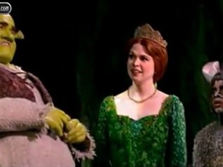 Stagehand TV- Behind The Scenes At Shrek-The Musical-1