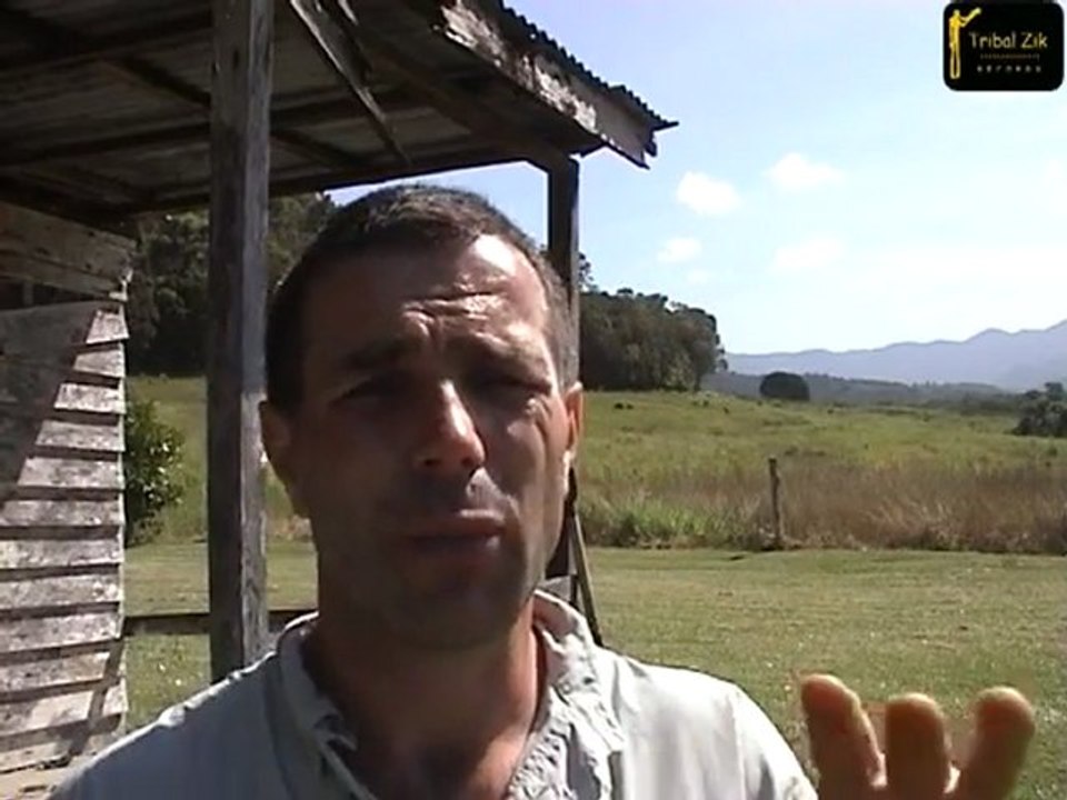 Cours de digeridoo, l'overtone