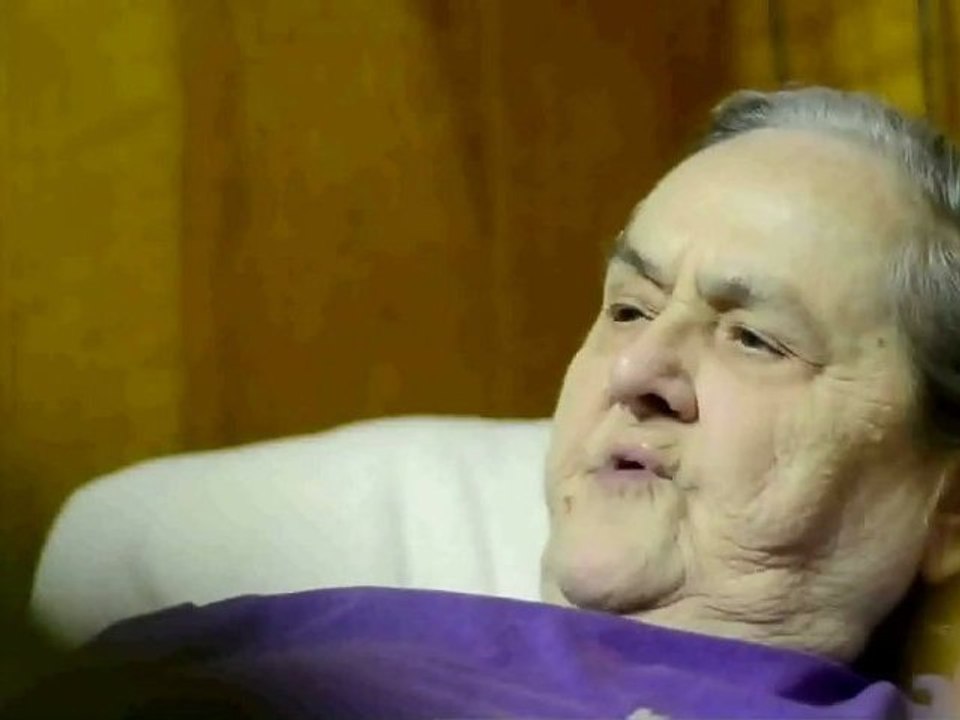 Grand-mère adore jouer à Skyrim