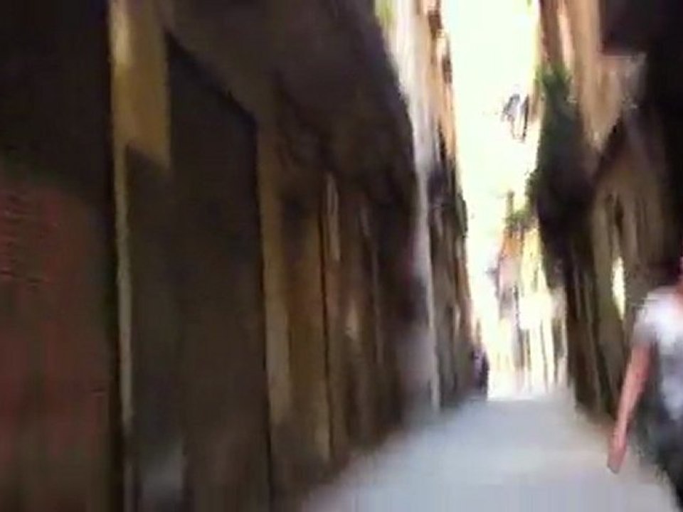 Barcelona alleys