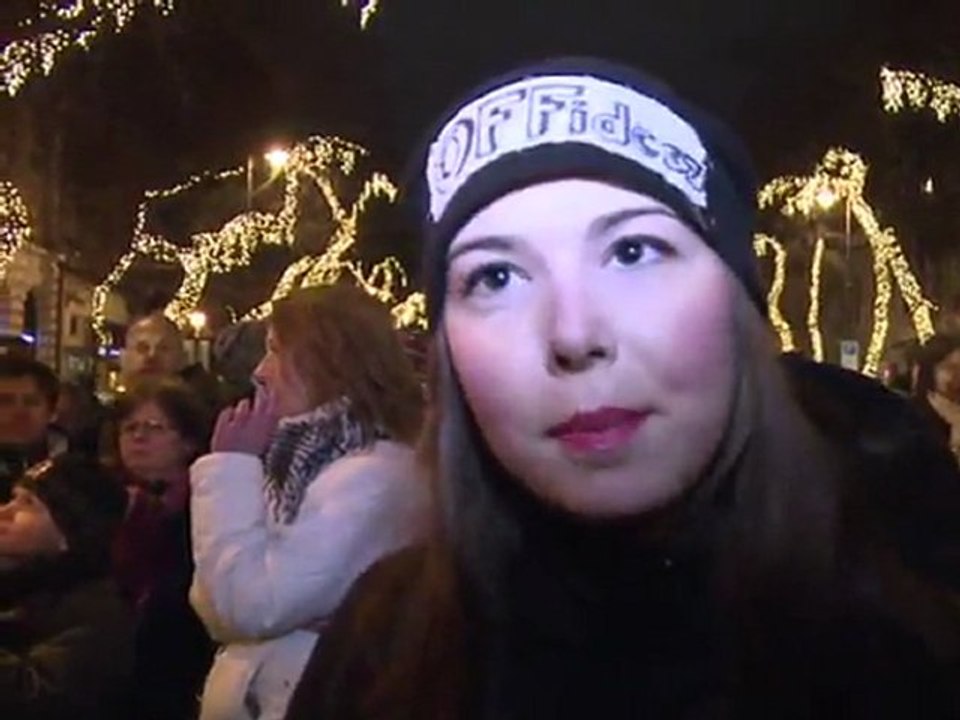 Gala und Massenproteste: Ungarn haben neue Verfassung