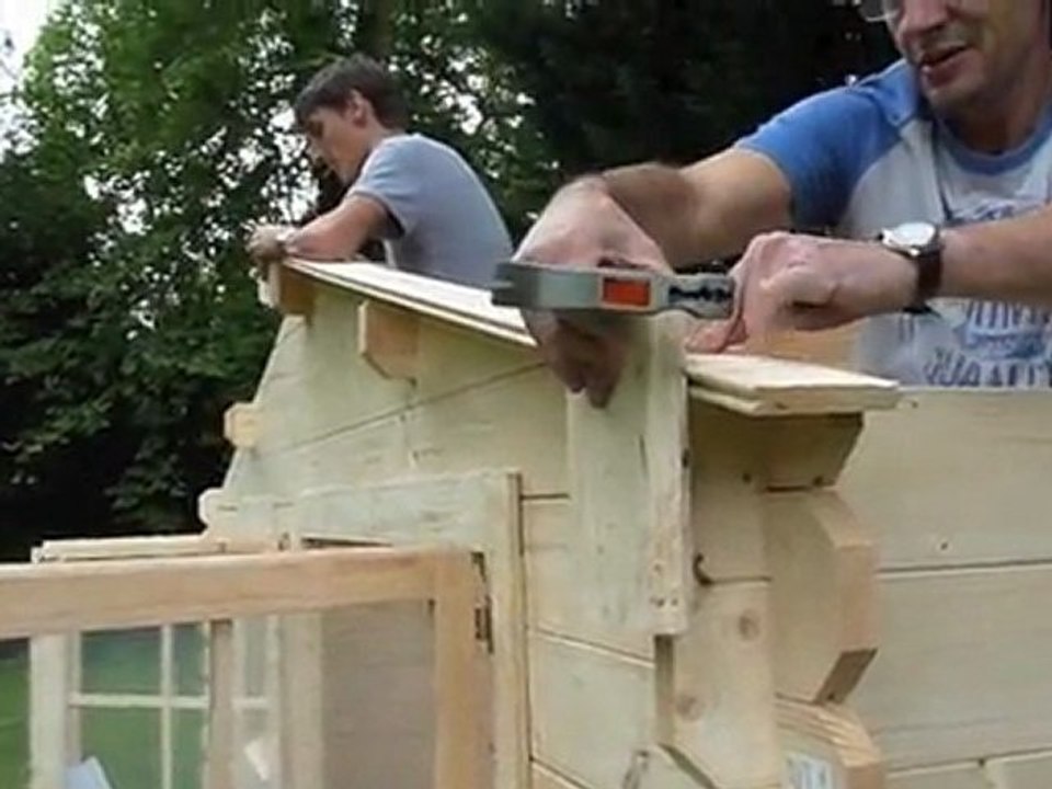 Chalet-Jardin présente un montage d'abri de jardin