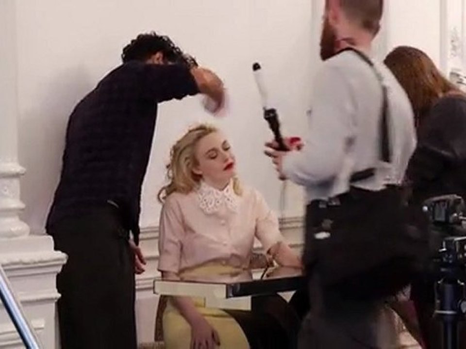 BTS de Dakota para ELLE Magazine