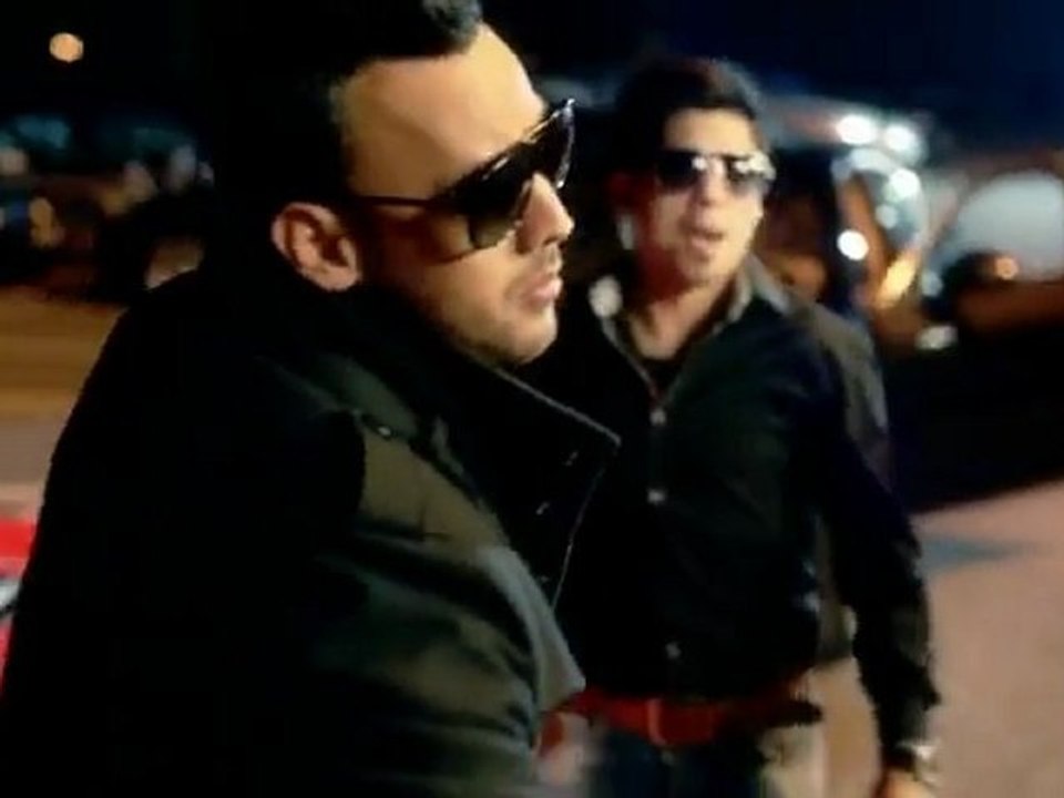 Abie Flinstone feat. Kaliq Scott, Karma & Qwes Kross - Get Outta My Way (Official Video)