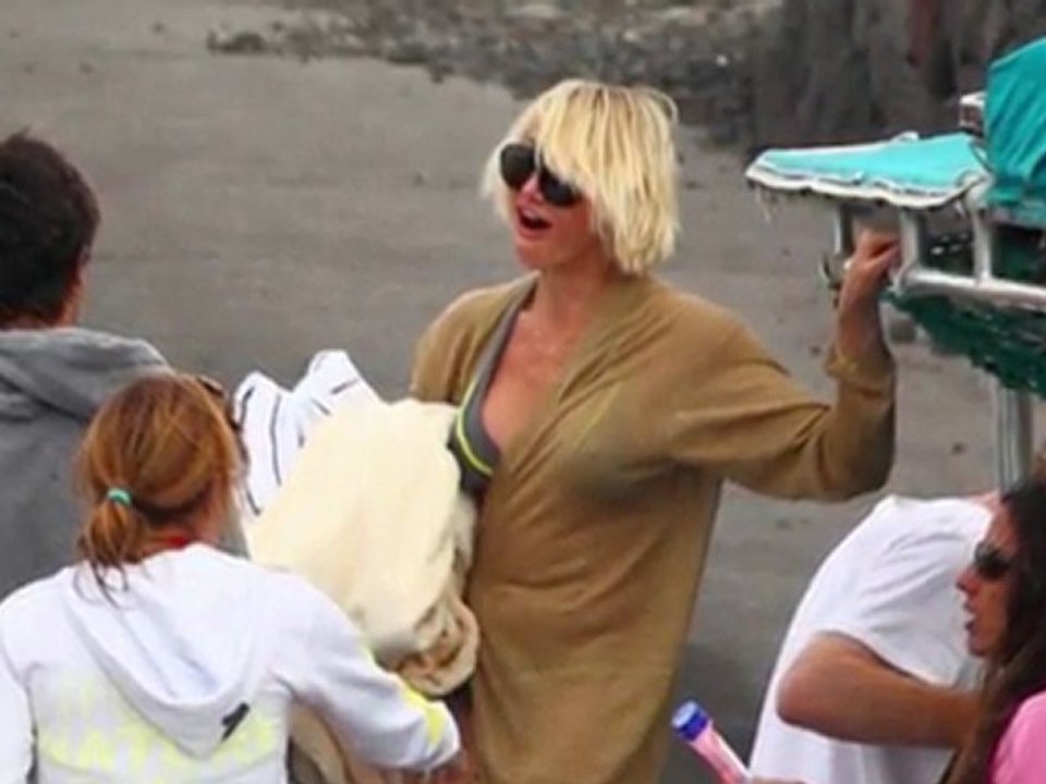 Cameron Diaz holidays in Hawaii