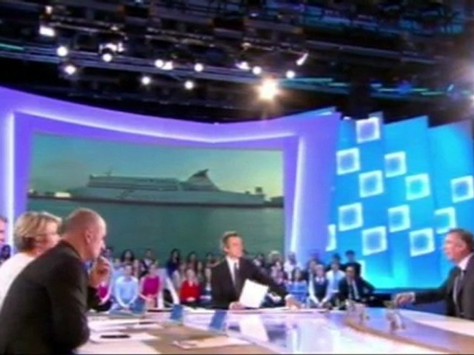 François Bayrou, invité du Grand Journal - 030112