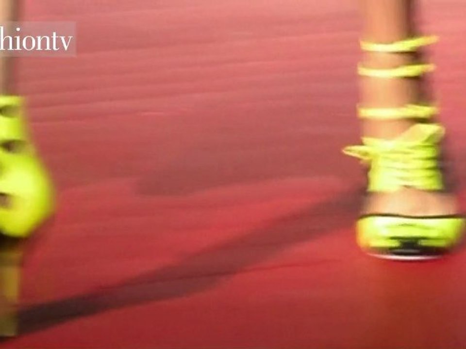 Spring Fashion Trends: Shows & Boots | FTV