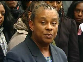 Stephen Lawrence's mum Doreen speaks at the Old Bailey