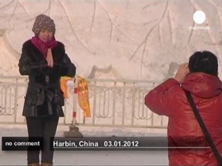 Incroyables châteaux de glace au festival... - no comment