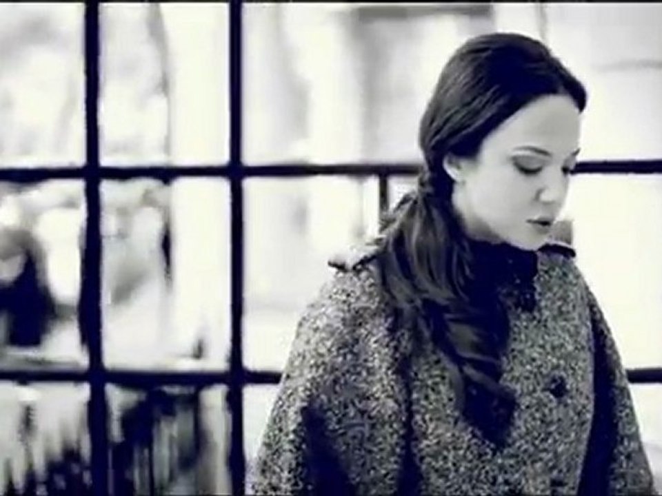 Ayşe Özyılmazel - İkimiz | Yeni Klip - 2012