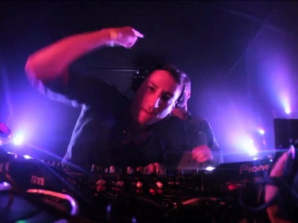 Acid Washed @ I.BOAT