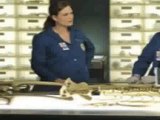 Watch Bones S07E04 - The Male in the Mail