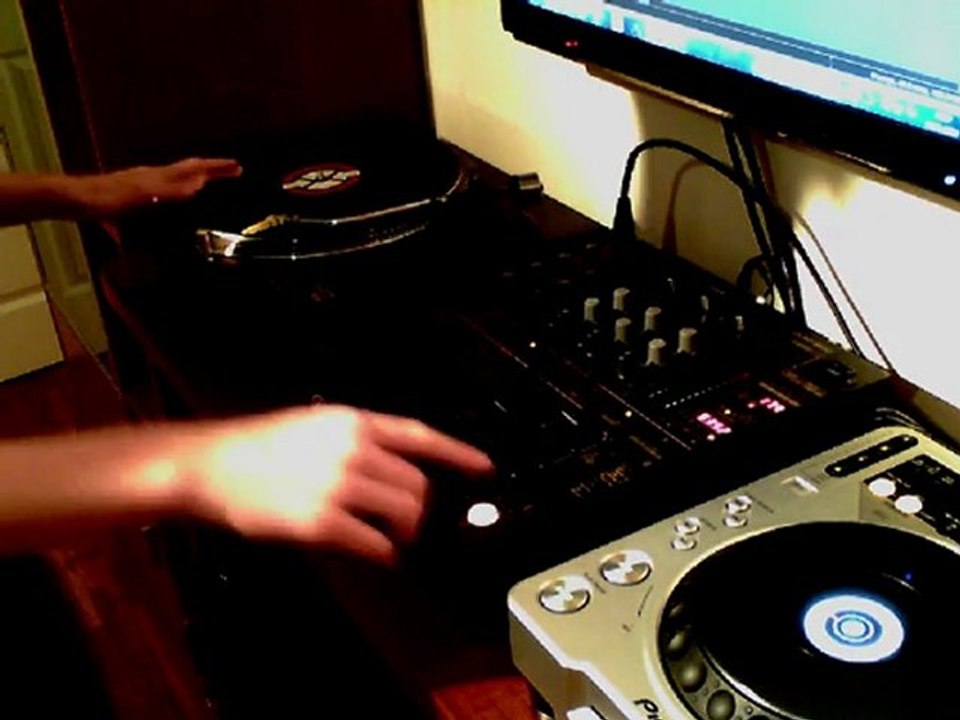 Happy Hardcore TenMinMix #1|Musicbase.fm