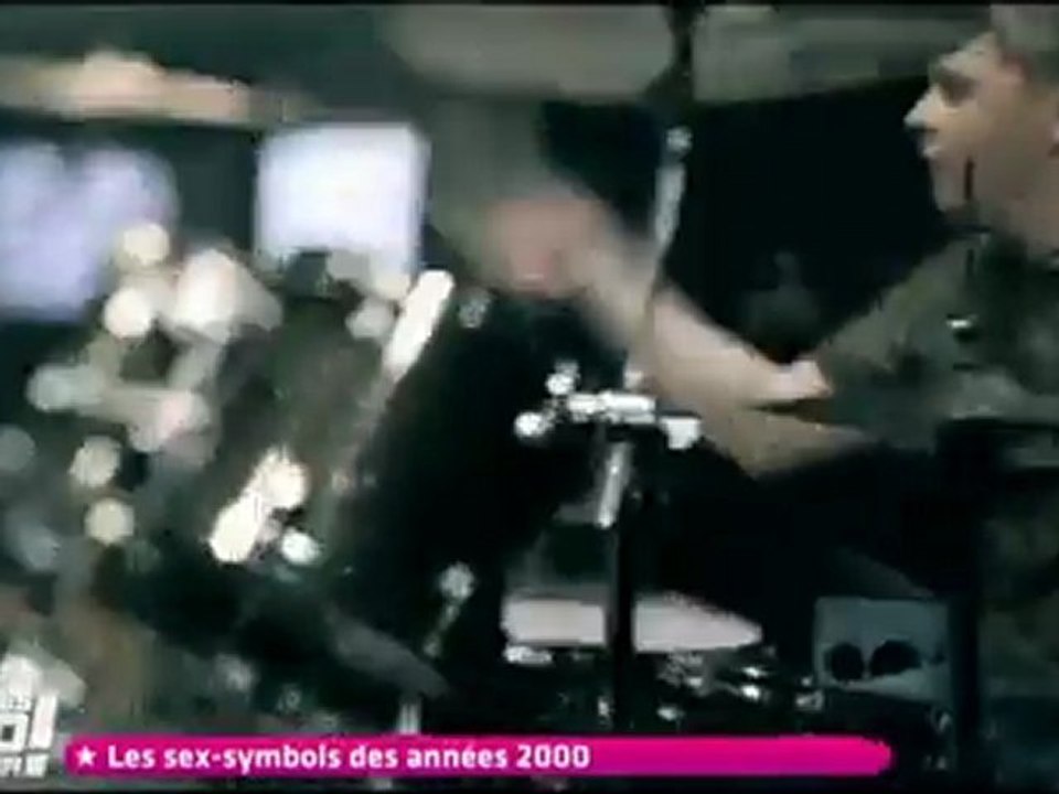 Tokio Hotel dans "Les années 2000, le retour !" sur M6 (28.12.11)