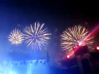 Coincidenta Imnul electoral al lui Geoana la Revelionul 2010 din Piata Constitutiei