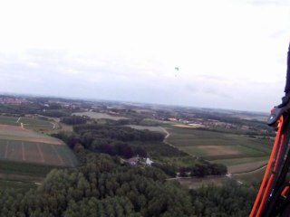 Paramotorvlucht Wellen - Brustem 09-06-2011 deel 2