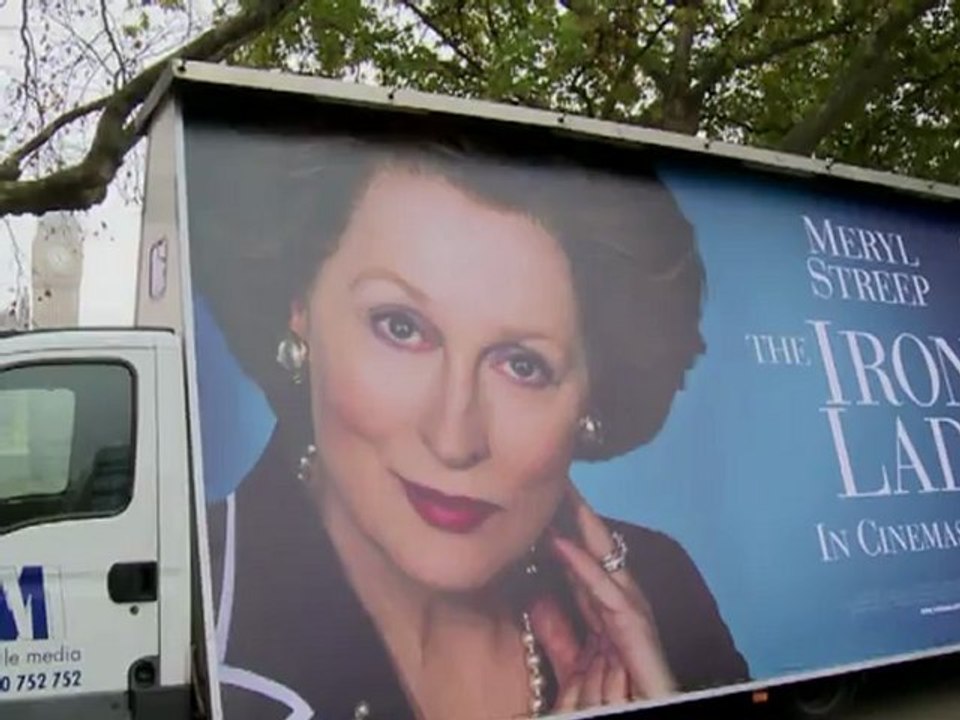 Blauer teppich für streep als "eiserne lady"