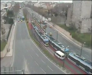 5 Ocak 2012 Tramvay Böyle sollanır istanbul Bağcılar - Zeytinburnu Hattı