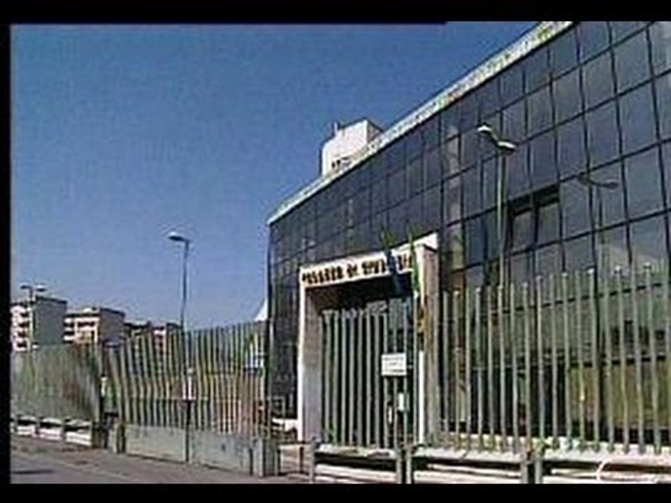 Napoli - Topi in Tribunale, chiusi gli uffici dei Giudici di Pace