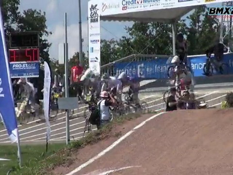 Clip Vidéo Championnat de France BMX Mandeure 2011.