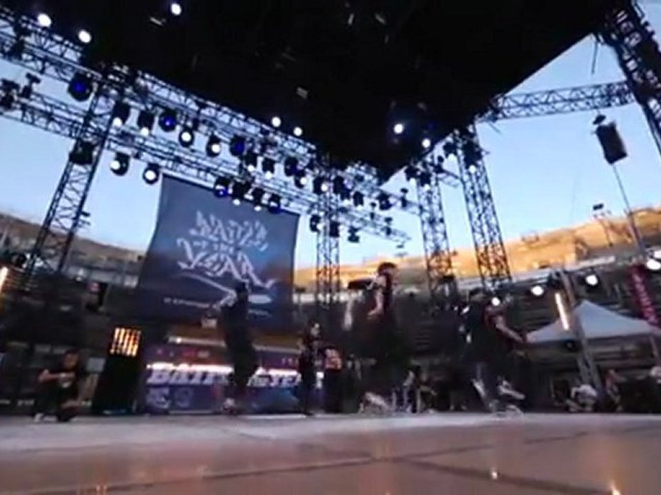 Les HotMilk Breakers' au Battle of the Year (BOTY) France 2011 aux Arènes de Nîmes.