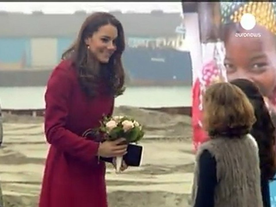 Cambridge Düşesi Kate kendini hayır kurumların adadı