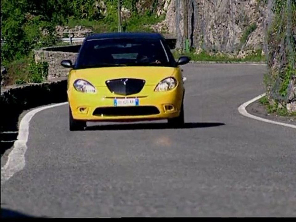 Autosital - Vidéo officielle Lancia Ypsilon Momo Design - Images dynamiques