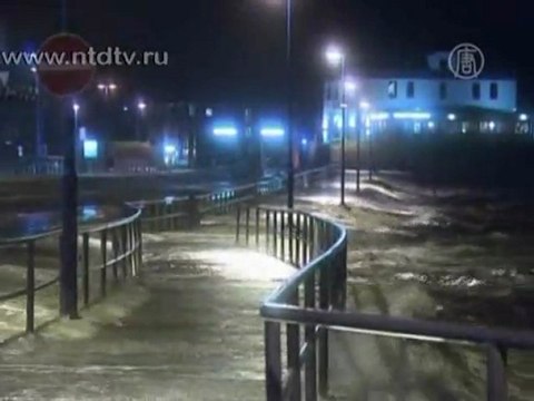 На побережье Германии обрушился шторм