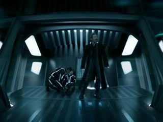 Tron  ทรอน ล่าข้ามโลกอนาคต 3_4