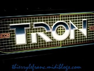 B.A. TRON LEGACY (2010)