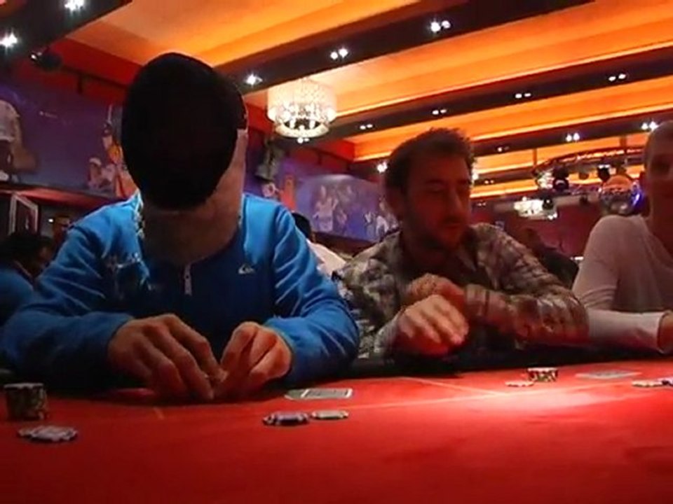 THE FENCER : poker face vs Victor Sintes (fleuret) at " Les Etoiles du Sport »