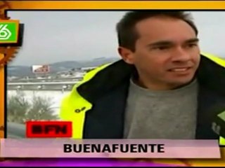 Hombre que llora porque no sabe poner las cadenas